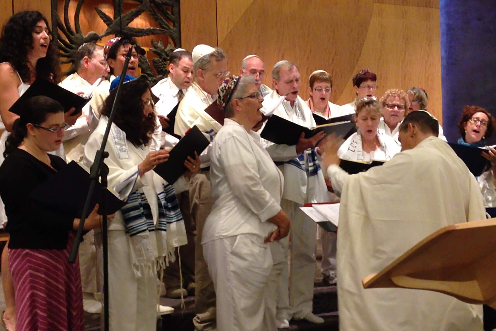 Beth Chayim Chadashim Reform Jewish Space for LGBTQIA+